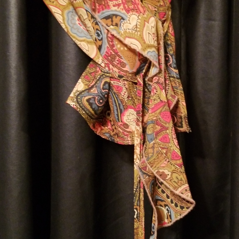 Parallel Wrap Blouse. - image 5